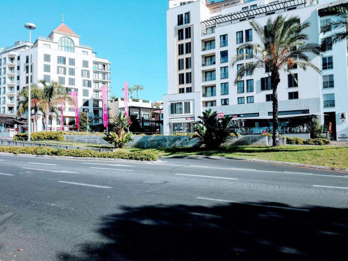 Appartement Fantastic Sea View Studio In Funchal à Funchal  Extérieur photo